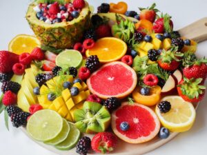 Salmon with vegetables for heart-healthy diet and cholesterol management